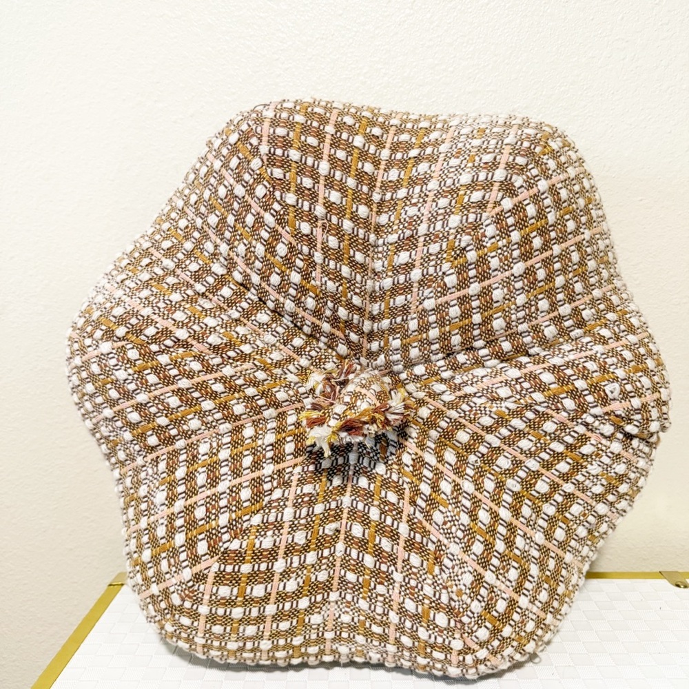 At Home Yarn Dyed Woven Pumpkin Shaped Boucle Tweed Throw Pillow NEW - Picture 8 of 15